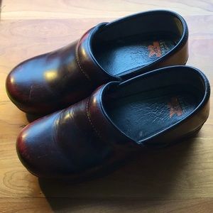 Dansko, redish-brown, size 40